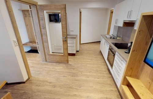 Heiligenblut Bed & Breakfast | Family apartment - Pension-Appartements Bergkristall