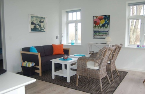Grasten Apartment | Family Apartment with Sea View