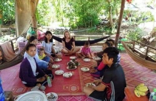 Banan House | Family Batcave Homestay