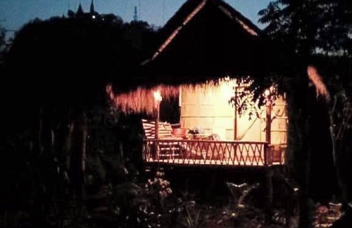 Banan House | Family Batcave Homestay