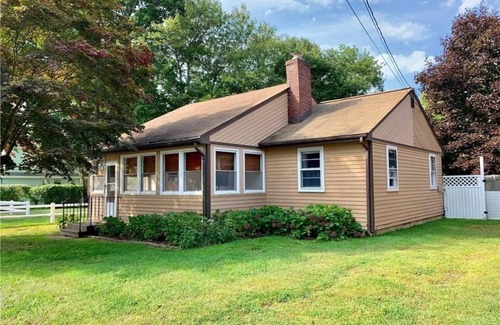 Old Lyme House | Family Beach Cottage