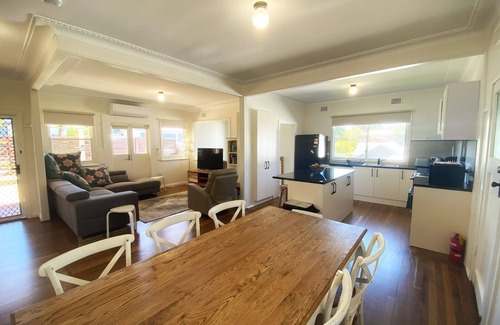 Hyland Park House | Family Beach Get Away