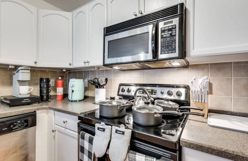 Euless House | Family Business Retreat King Bed Top Amenities