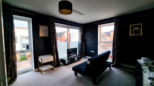 Reading House | Family & Business Stays In RG2 - Sleeps Up to 12!