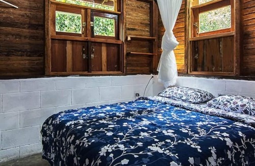 Los Cacaos Cabin | Family Cabin By the River, Eco Tourism, Wifi, Pet Friendly @drvacationsrental
