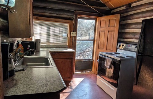 Davis Cabin | Family cabin w/large fireplace