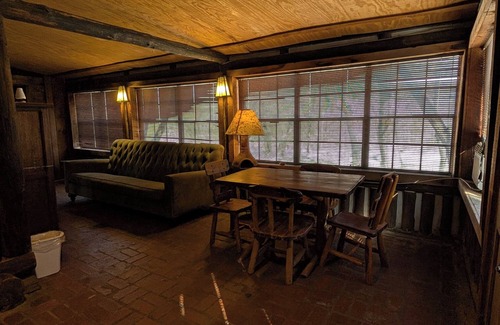 Davis Cabin | Family cabin w/large fireplace