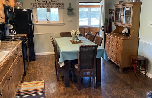 Covington Cottage | Family Camp, Jackson River; Fly fishing, Rafting, Kayaking, Hiking, Biking