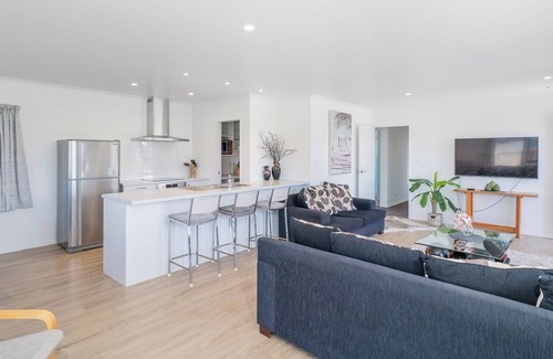 Cooks Beach House | Family Casa - Cooks Beach Holiday Home