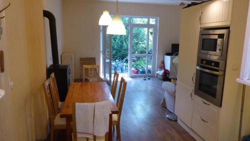 Gardony House | Family Cottage