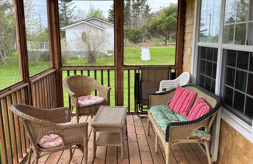 Wood Islands Cottage | Family cottage in PEI steps from beautiful beach! Pet-Friendly