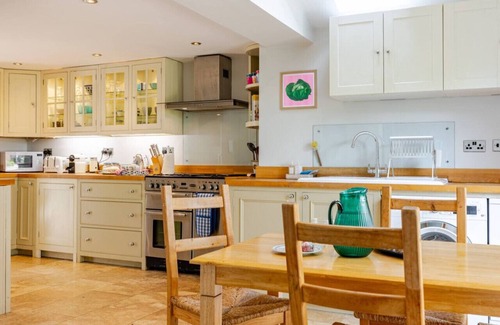 Bottlesford House | Family cottage in Wiltshire