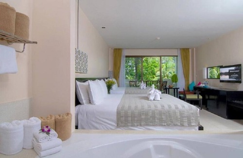 Khuk Khak Beach Resort | Family Deluxe Resort Stay AR#10