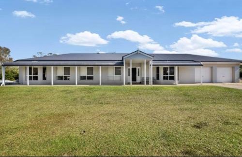 Burpengary East House | Family Dream Home
