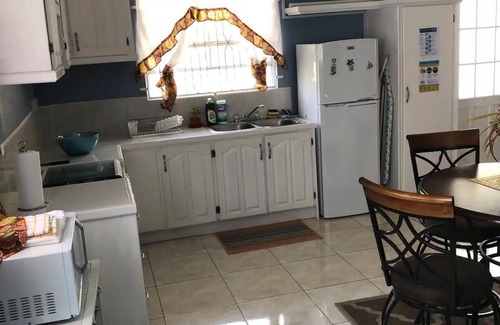 Eau Piquant Apartment | Family Friendly 2-bedroom Apartment in Vieux Fort