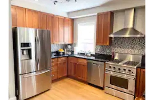 Clayton House | Family friendly 3-bedroom condo in Clayton