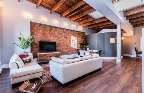 Plateau Mont Royal Apartment | Family Friendly 3-bedroom beauty in Le Plateau by DenStays