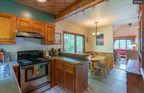 Saranac Lake House | Family-friendly 3-bedroom house with lake views