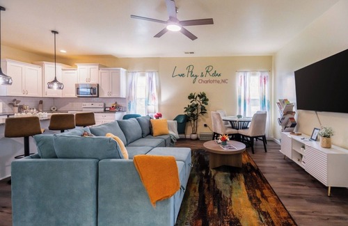 Paw Creek House | Family-Friendly | 3BR w/Hot Tub and Games