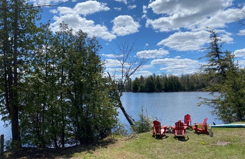 Limerick Cottage | Family Friendly 4-Bedroom Cottage on Steenburg Lake