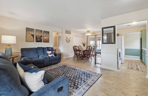 Westland House | Family Friendly 4 Beds/Sleeps 6 In Peaceful Westland
