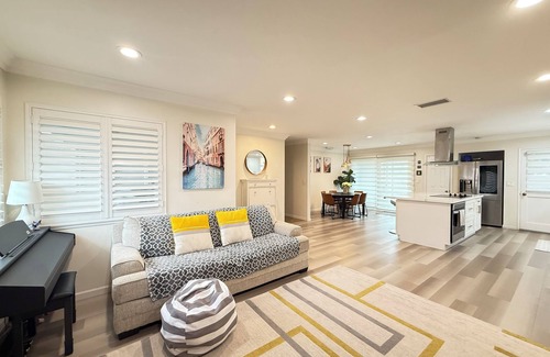Westminster House | Family-Friendly 4BR House – Near Disney, Lil Saigon, Knott’s & South Coast Plaza