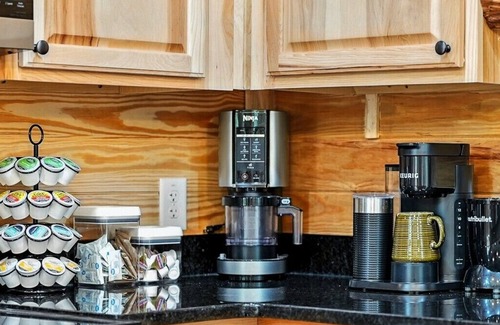 Morganton Cabin | Family-Friendly 5BR Cabin - Near Pisgah National Forest & Brown Mtn OHV Trails