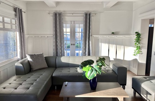 Alhambra House | Family Friendly 6B3B House (Super Good Location)