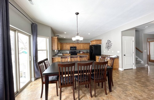 Smithfield House | Family friendly 7 bedroom 4.5 bath
