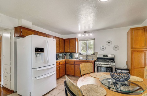 South Valley House | Family-Friendly Albuquerque Home Near Rio Grande!