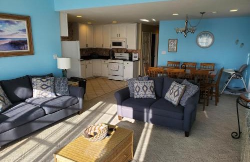 Wildwood House | Family Friendly Beach Block Ocean View 3 BR, 2 BA, Condo near Wildwood Crest and Convention Center