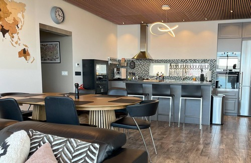 Kjosarhreppur House | Family Friendly Country House w/Amazing View, Hot Tub, Sauna
