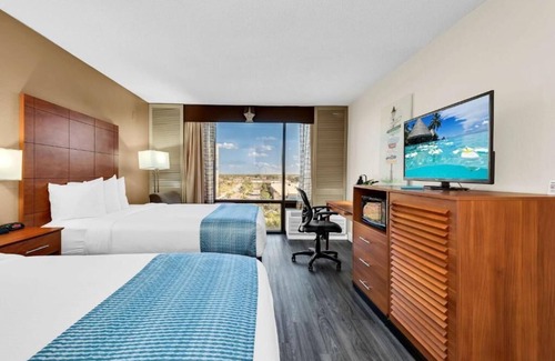 Florida Center Hotel | Family-Friendly Comfort for Your Orlando Theme Park Visit