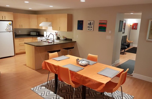 Cordova Bay House | Family Friendly ~ Cordova Bay