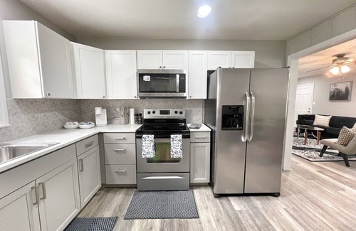 Decatur House | Family-friendly Decatur Oasis