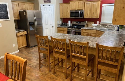 Ammon House | Family Friendly East Idaho Falls Home! 2 kings!