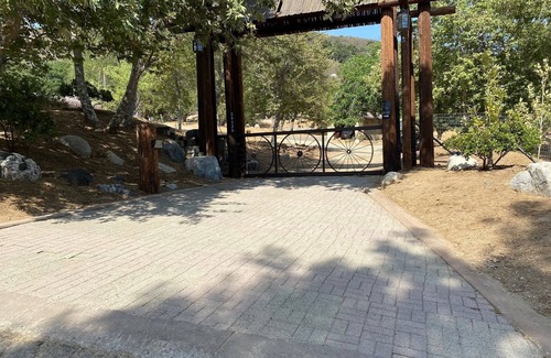 Santa Clarita Other | Family Friendly Farmhouse!