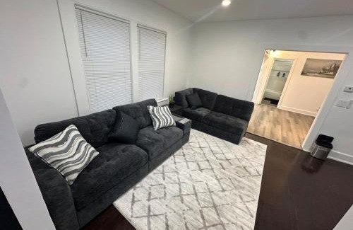 Warwick Apartment | Family-friendly for travelers