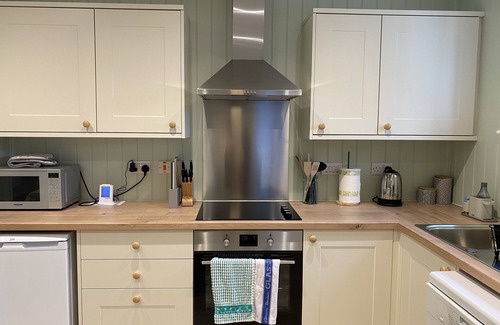 Fort Augustus Cottage | Family-friendly brand new cottage situated next to the golf course