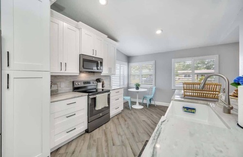 Largo House | Family-Friendly Getaway: Near Beaches & Parks!