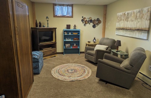 East Helena Apartment | Family Friendly Grama House