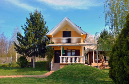 Nova Kapela House | Family friendly house with a swimming pool Nova Kapela, Slavonija (K-17313)