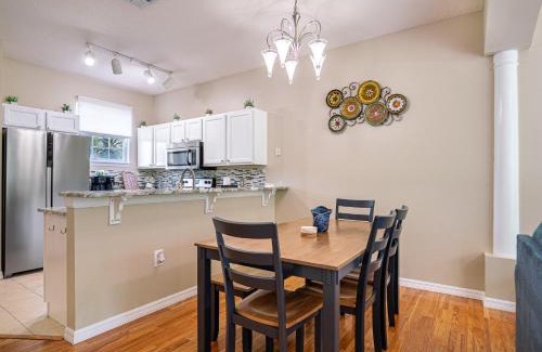 Windwood Bay House | Family-Friendly Home Near Disney!