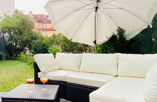 Jena House | Family Friendly/Home Office/Garden + Trampoline