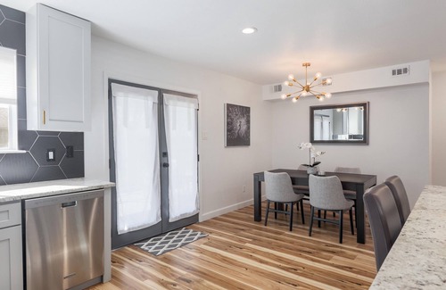 Anderson Mill House | Family-friendly home, w/kids' play area & 2 office spaces; 15 min to The Domain