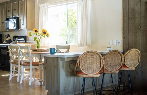 Bass Lake Cabin | Family-Friendly Lakefront Retreat; Private Dock & Beach-Walk to Pines Village