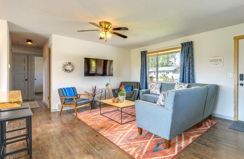 Lander House | Family-Friendly Lander Home Rental Yard, Patio!