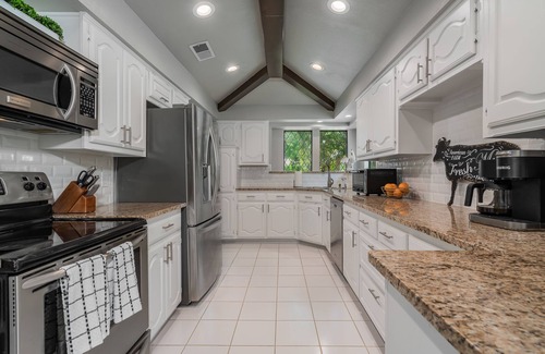 Northeast Carrollton House | Family Friendly Luxury Home with Pool