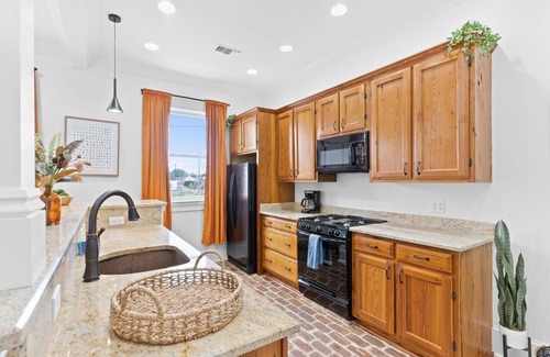 Mid-City Apartment | Family-Friendly Mid-City Home: Exclusive 2BR, 1BA, Private Balcony - Furry Friends Welcome!
