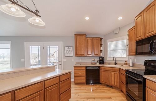 Blackfoot House | Family Friendly Modern Home- Adventures Start Here!